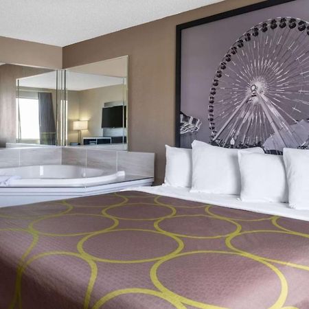 Super 8 By Wyndham Мерилвил Екстериор снимка